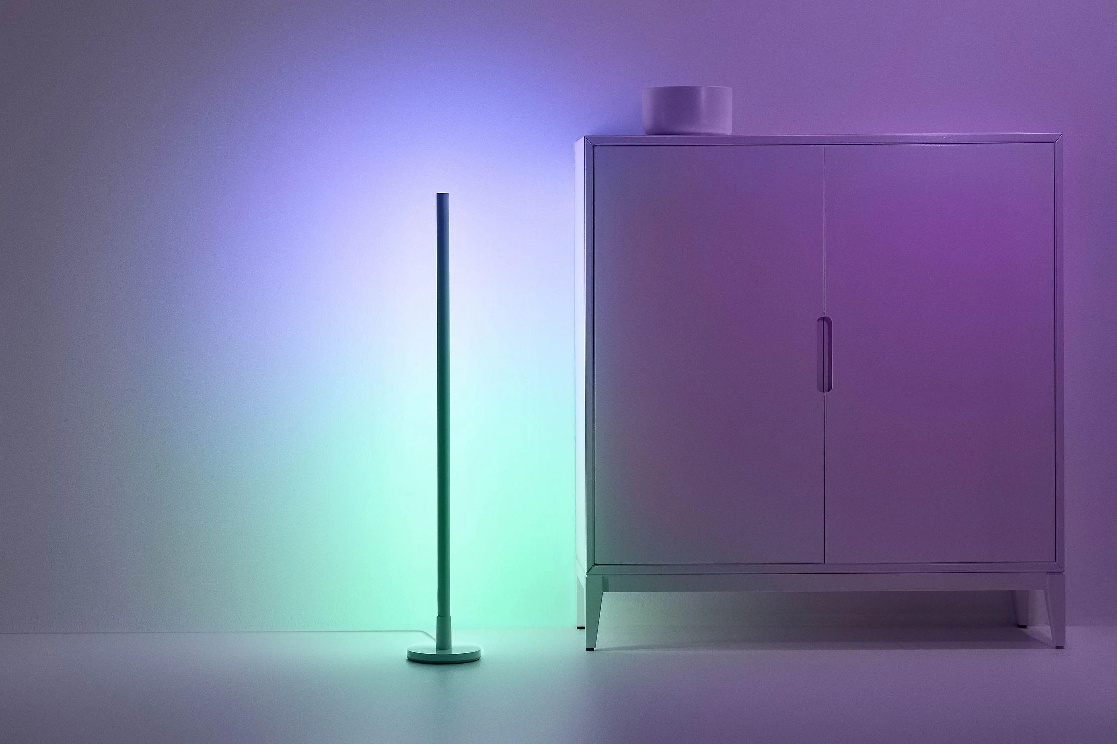 WIZ WI-FI BLE POLE FLOOR LIGHT EU