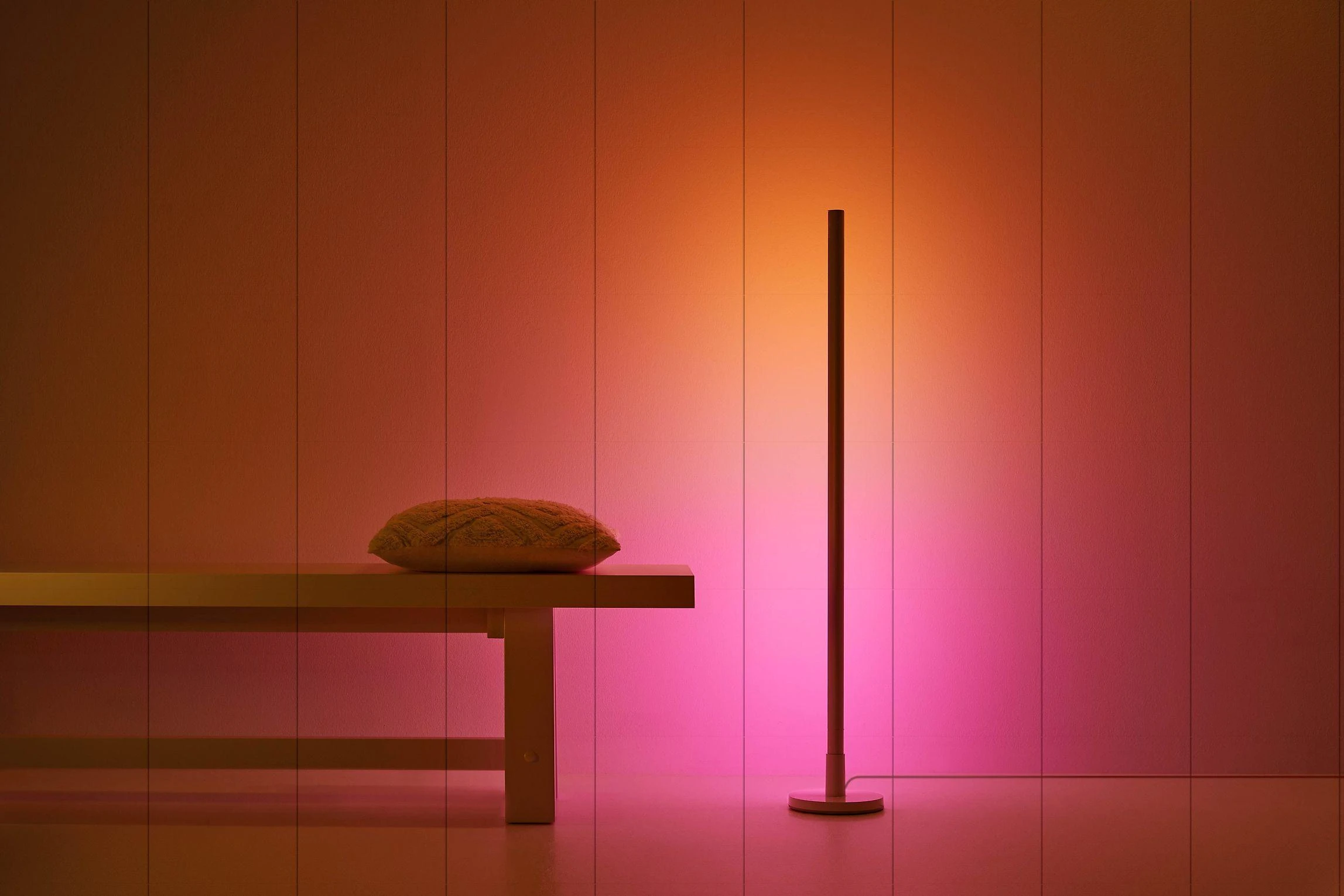 WIZ WI-FI BLE POLE FLOOR LIGHT EU