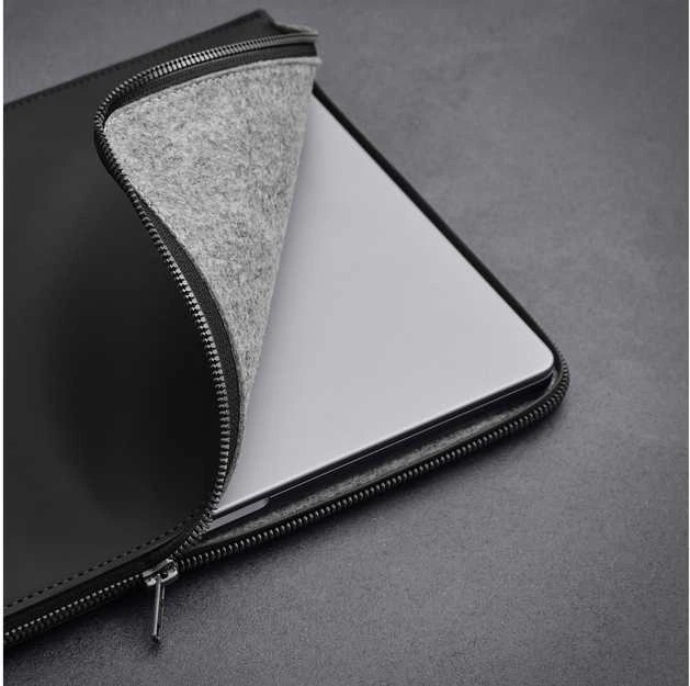 Woolnut Coated Folio -suojatasku 16 MacBook Pro, musta