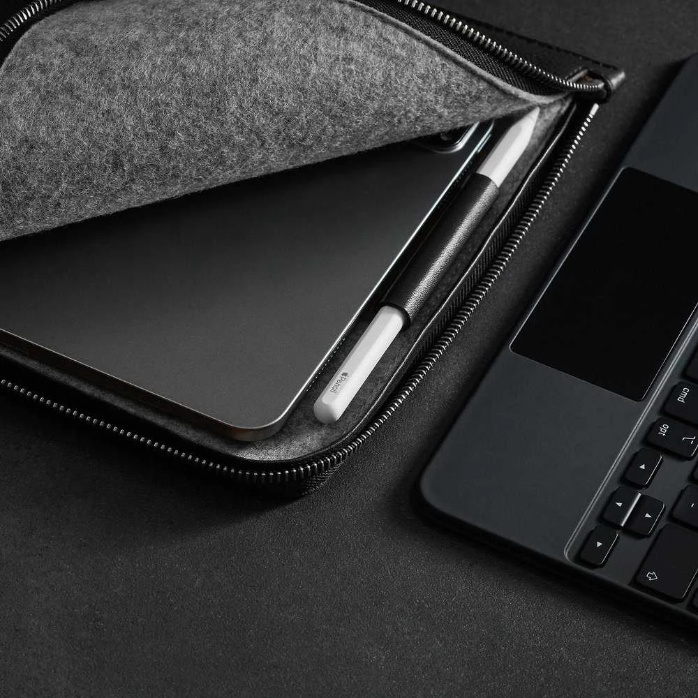 Woolnut Leather Folio apsauginis dėklas skirtas 11 iPad Pro & Air, juodas