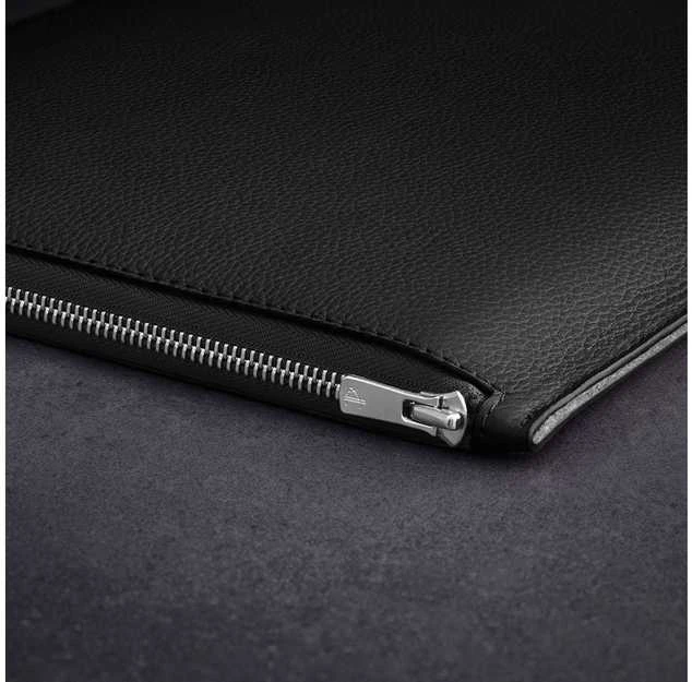 Woolnut Leather Folio -suojatasku 13/14 MacBook, musta