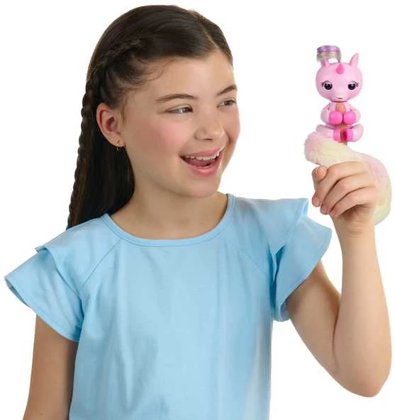Wow Wee Fingerlings Snuggle Tails - Vienaragis