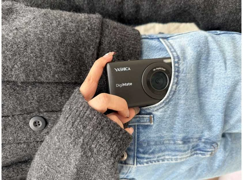 YASHICA DigiMate Juodas