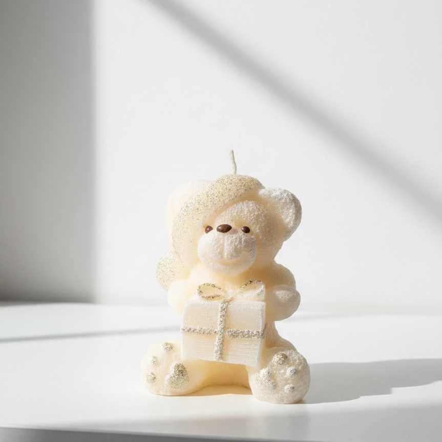 Mondex TEDDY žvakės figūrėlė 8x15cm parafino kreminė