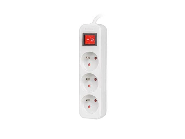 LANBERG PS1-03E-0150-W 1.5M Baltas LANTERGE CURVE 3X 230V PL WITH CIRCUIT BREAKER FULL COPPER