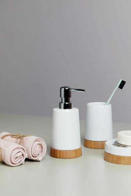 Wenko BAMBOO dantų šepetėlio konteineris