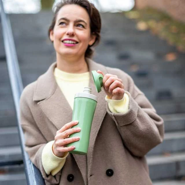 Gertuvė Butelis OASE, 425 ml - spalva ekologiška žalia, KOZIOL
