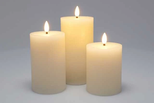 Home Styling Collection Dekoratyvinės LED žvakės Ø 7,5 cm, 3 vnt. rinkinys.