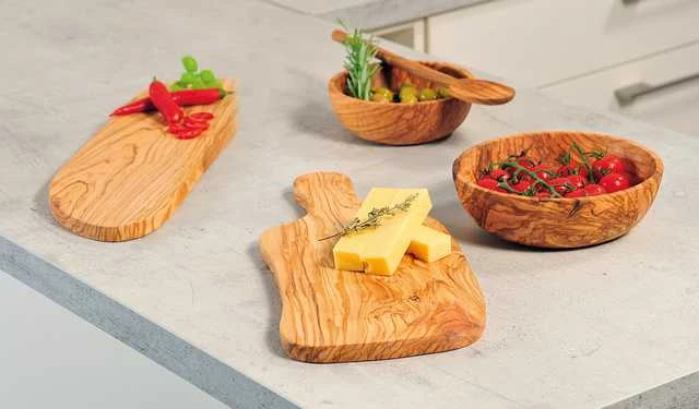 Kesper Pjaustymo lentelė su rankena, netaisyklingos formos, 40 x 16 cm