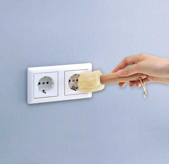 Maximex Elektrinių lizdų valymo šepetys