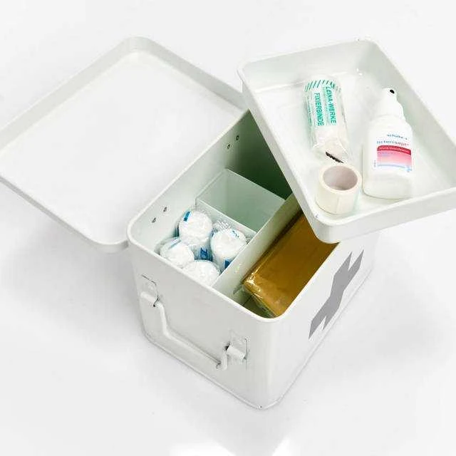 First Metalinis pirmosios pagalbos vaistinėlė, medicininė dėžutė, 22x16x16 cm, ZELLER