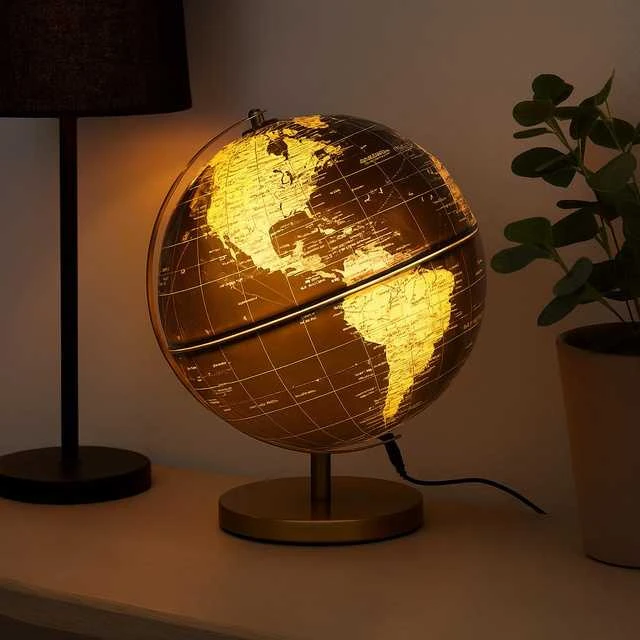 Home Styling Collection Stalinė lempa žemėlapio forma 31cm juoda auksinė