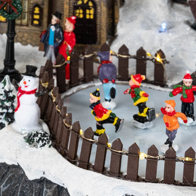 Šventinė dekoracija Fééric Lights and Christmas Kalėdų kaimelis su apšvietimu ir judančiu malūnėliu