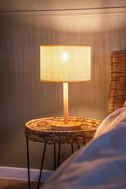 Atmosphera Lamp Stalinis šviestuvas DELLA, medinis pagrindas, 42 cm
