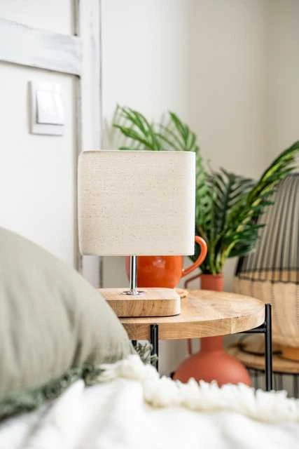 Atmosphera Lamp Stalinis šviestuvas su kvadratiniu gaubtu, smėlio spalvos, 24 cm