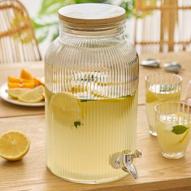 Nežinomas Indas su čiaupu. Stiklinis. 6 l
