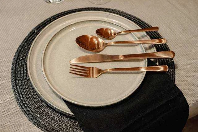 Excellent Houseware Rinkinys pietų servizas, dubuo, lėkštė, lėkštė, puodelis, 16 dalių