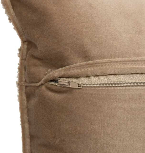SOANA pagalvė, užtrauktuko detalė