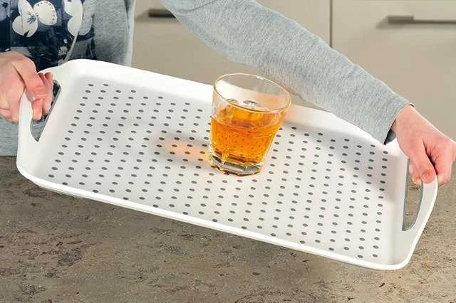 PP plastikinis padėklas juodos spalvos, pusryčių padėklas, virtuvės padėklas, juodas padėklas, virtuvės reikmenys, Kesper