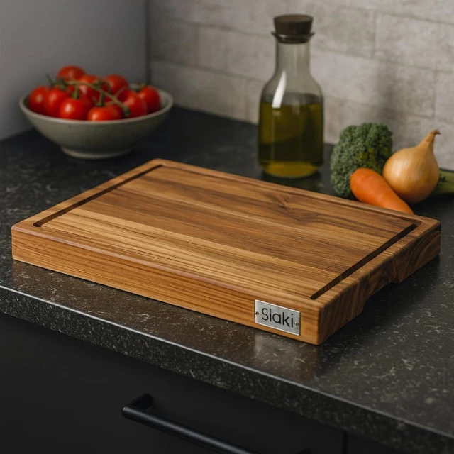 Mondex Teak wood cutting board with juice groove, 40 x 30 x 4 cm