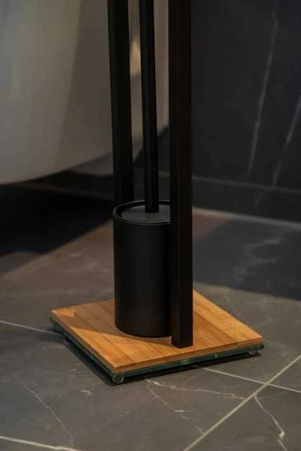 Tualeto popieriaus stovas su BAMBOO tualeto šepetėliu, bambuko pagrindu, WENKO