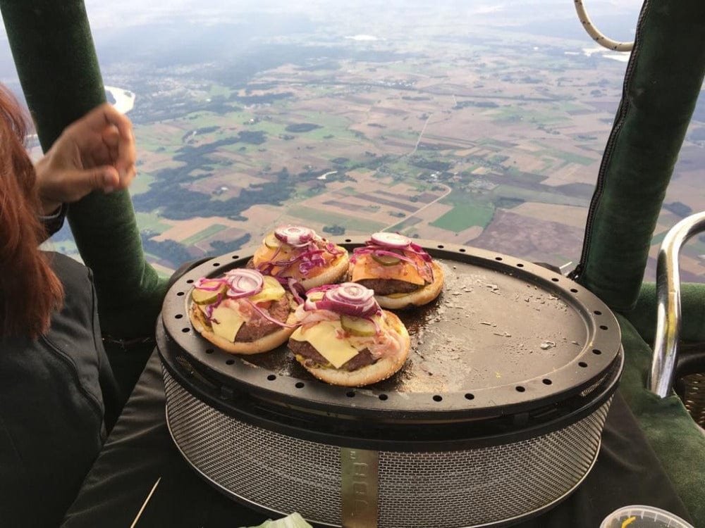 Kelioninis / pikniko anglinis grilis COBB Supreme aprašymas - Prekės nuotrauka