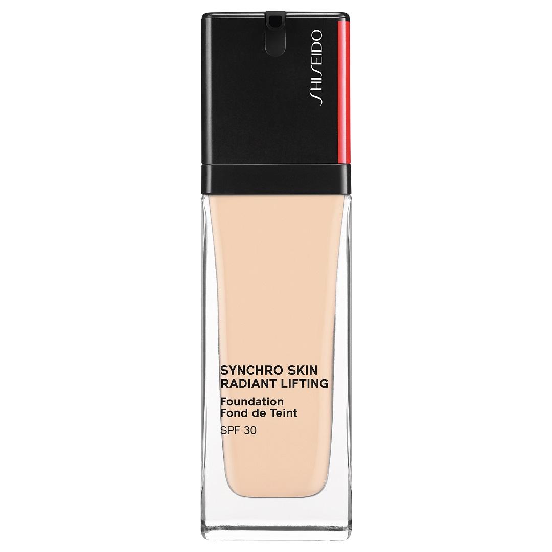 „Shiseido Synchro Skin Radiant Stangrinamasis“ skystas makiažo pagrindas, 130 Opal SPF 30, 30 ml