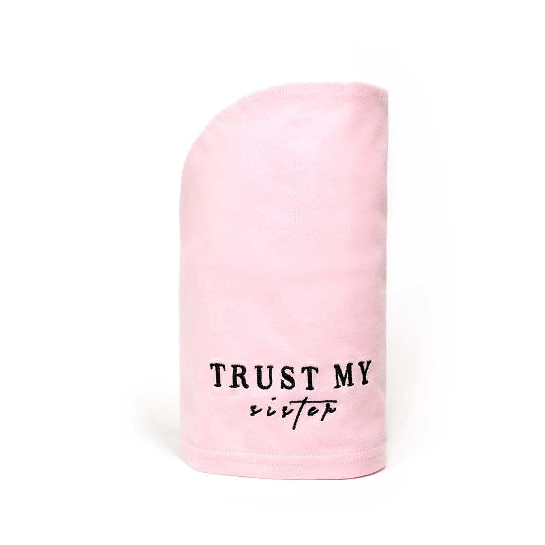 Rankšluostis Trust My Sister Pasitikėk mano sesers rankšluosčiais