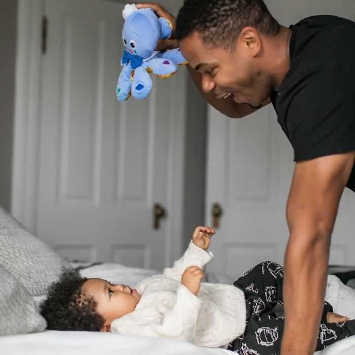 Baby Einstein interaktyvus muzikinis aštuonkojis Octoplush, spalvų mokymasis 3 kalbomis, 30933