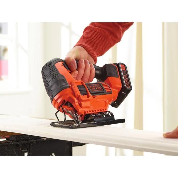 Black & Decker akumuliatorinis siaurapjūklis BDCJS18N be akumuliatoriaus ir kroviklio