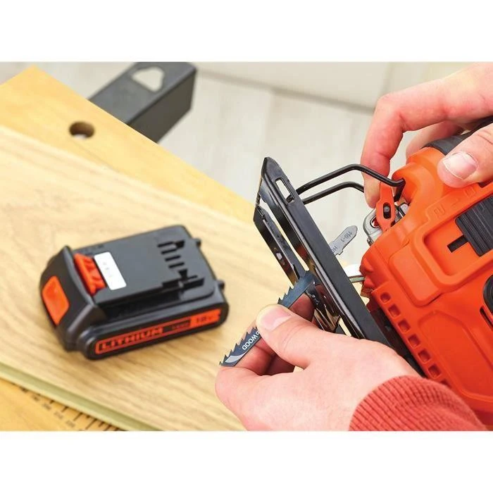 Black & Decker akumuliatorinis siaurapjūklis BDCJS18N be akumuliatoriaus ir kroviklio