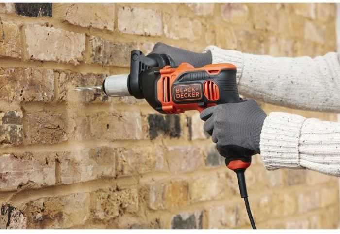 Black & Decker Juodas & Decker Smūginis gręžtuvas BEH850-QS 850W| Rechts-/Linkslauf 13mm SSBF