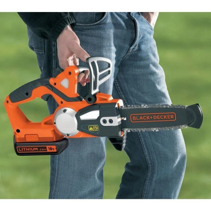 Black & Decker Juodas + DECKER AKU grandininis pjūklas. 18V -