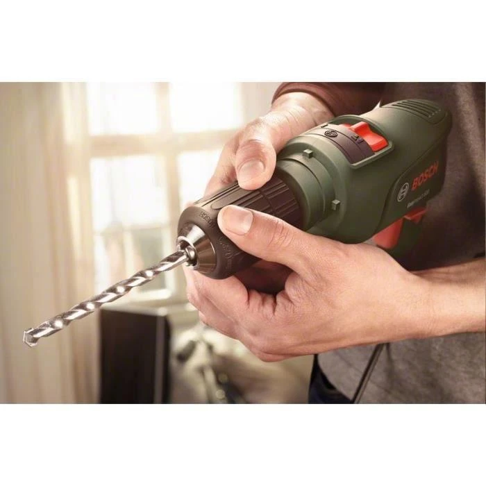 Bosch elektrinis smūginis grąžtas veiksme