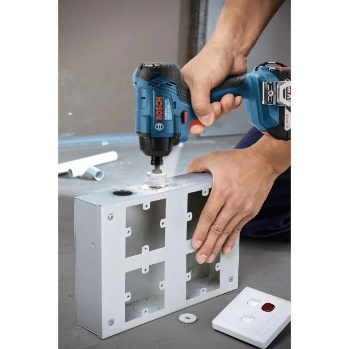 Bosch Akumuliatorinis smūginis suktuvas GDR 18V-160, be akumuliatoriaus ir kroviklio