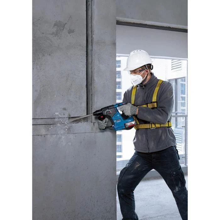 Bosch GBH 18V-24 C be akumuliatoriaus ir kroviklio dėžutė