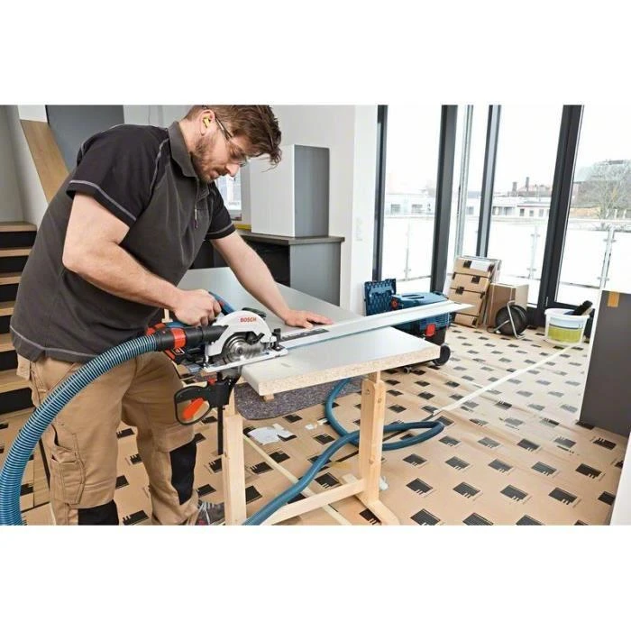 Bosch Akumuliatorinis diskinis pjūklas GKS 18V-57G, 2x4.0Ah, GAL 18V-40