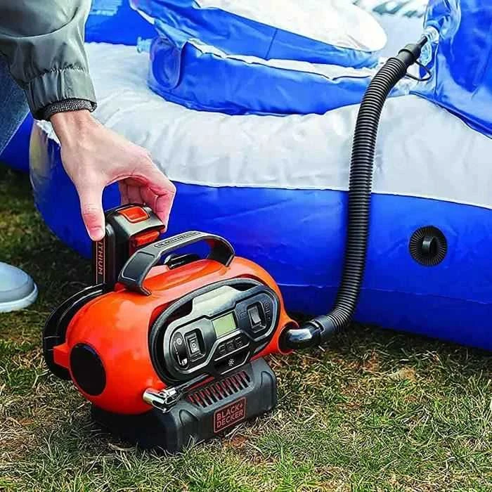 Black & Decker akumuliatorinė pompa pūtimo procese