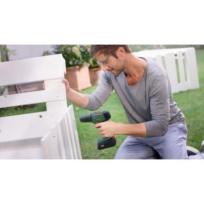 Bosch Universal Drill 18V (2x1,5) Akumuliatorinis dviejų greičių gręžtuvas - suktuvas