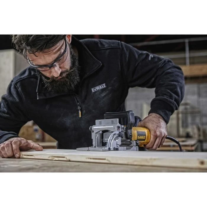 DeWALT DW682K sujungimo freza