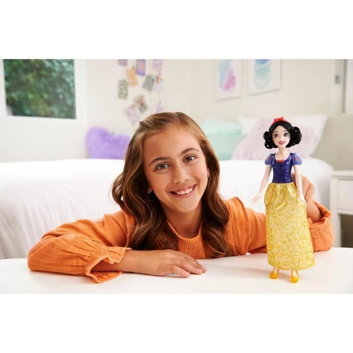 Mattel DISNEY PRINCESS lėlė – Snieguolė (HLW08)