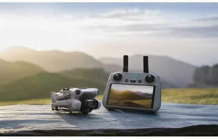 Dronas DJI Mini 4 Pro (Su DJI RC 2 valdymo pultu)