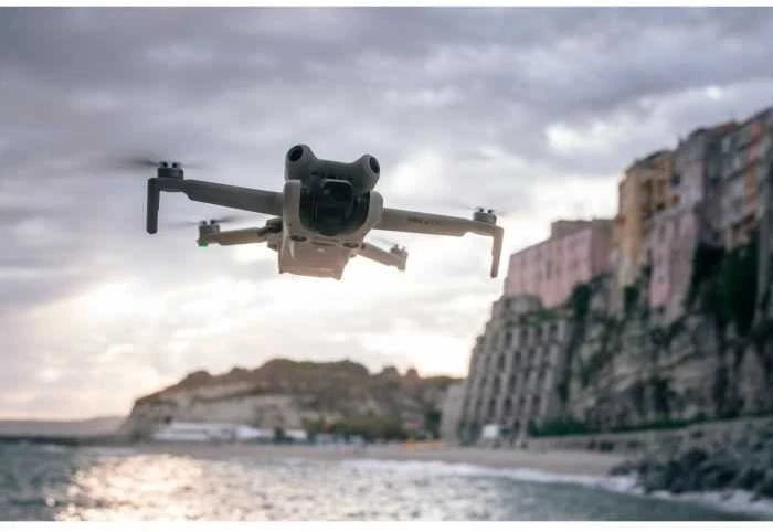 Dronas DJI Mini 4 Pro (Su DJI RC 2 valdymo pultu)