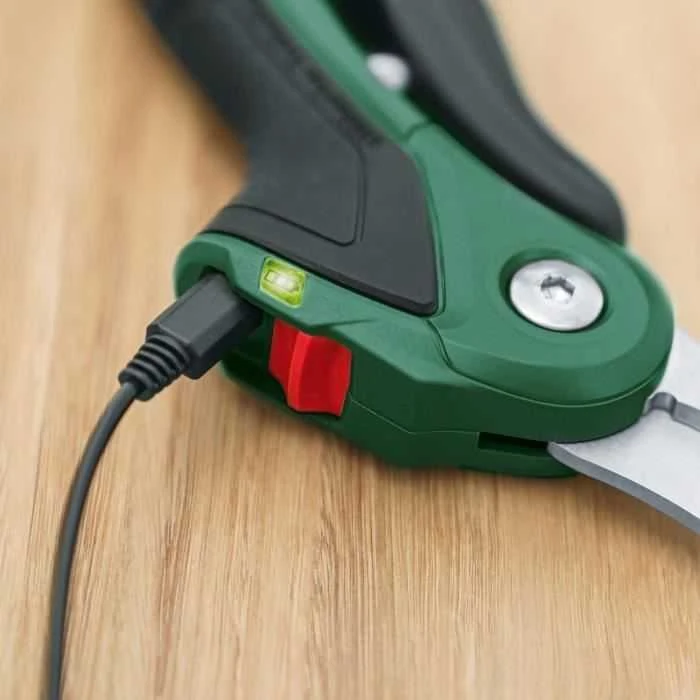 Akumuliatorinis sekatorius Bosch Easy Prune 06008B2102
