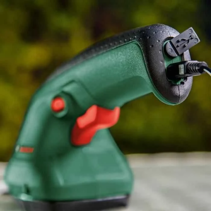 Bosch akumuliatorinės žolės ir krūmų žirklės EasyShear