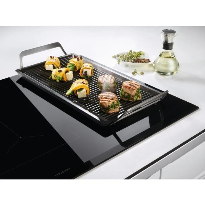 Induction cooktop Electrolux LIV6343 (3 fields, juodos spalvos)