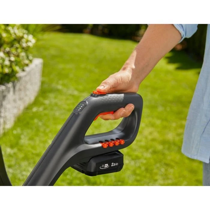 Gardena akumuliatorinė žoliapjovė EasyCut 23/18V P4A 18V pilnas komplektas