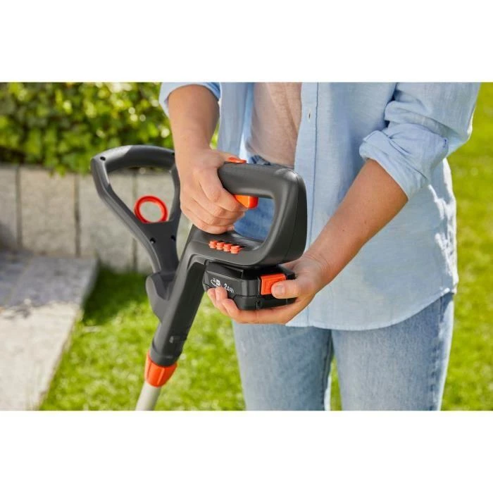 Gardena akumuliatorinė žoliapjovė EasyCut 23/18V P4A 18V pilnas komplektas