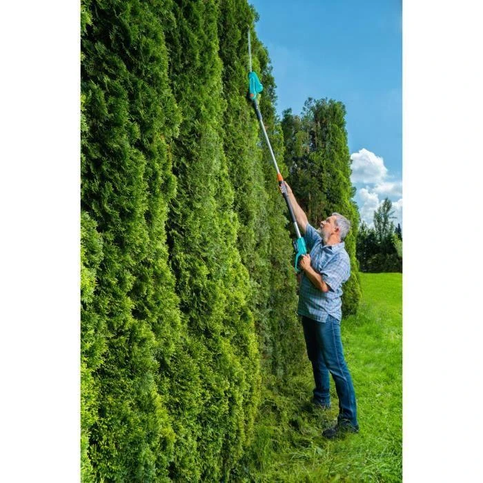 Akumuliatorinės teleskopinės gyvatvorių žirklės Gardena THS 42/18V P4A