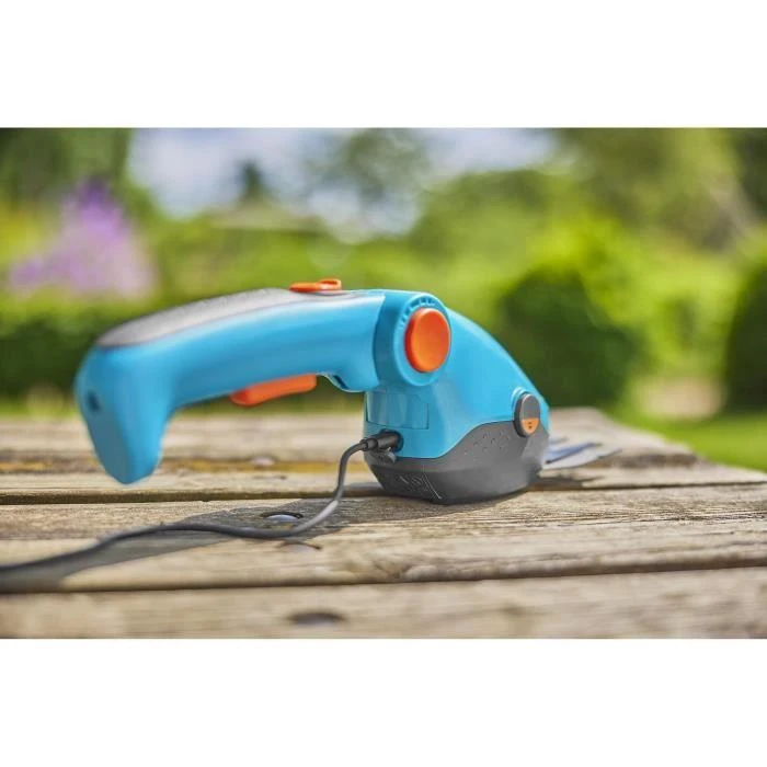 Akumuliatorinių žolės žirklių Gardena ComfortCut Li rinkinys, 9889-20 (Atnaujinta)